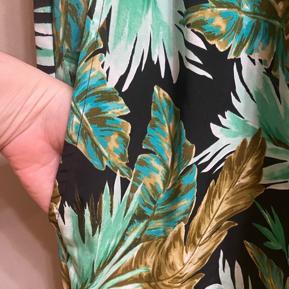 Lauren Ralph Lauren Palm Fronds Tropical Print Jumpsuit, Size 14 - Picture 12 of 16
